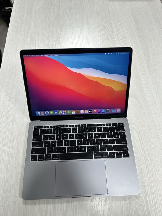 Продам Macbook pro 2017