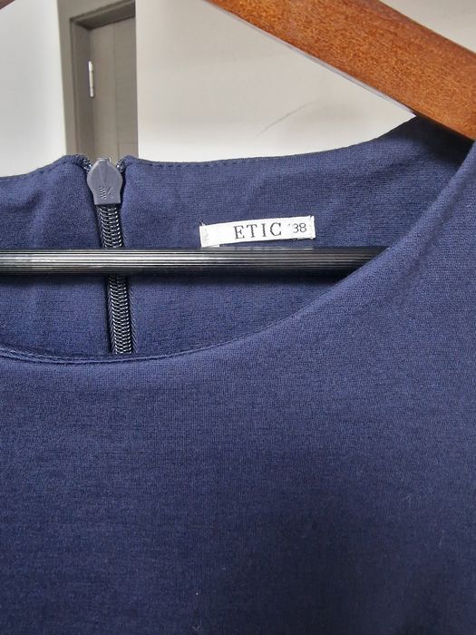 Rochie bleumarin de la ETIC
