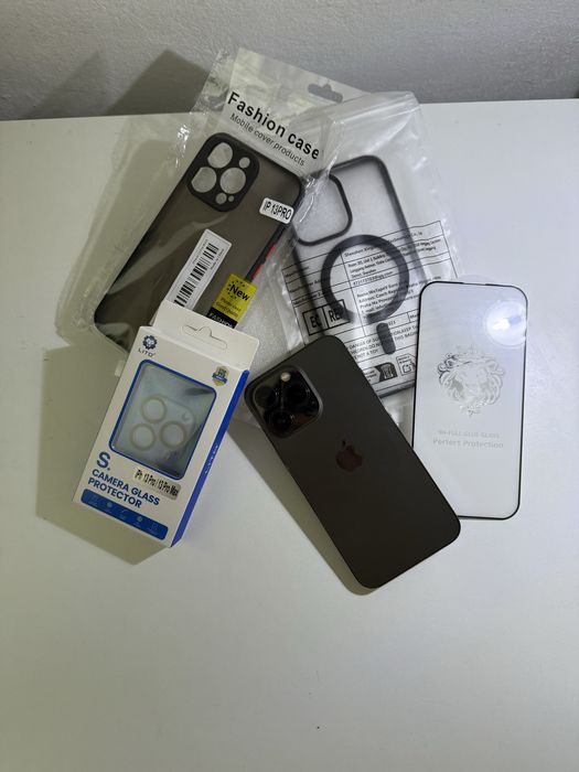 Iphone 13 pro+huse si folii de sticla