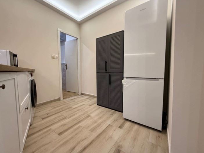 Дава се под наем Тристаен апартамент в София, Студентски град - 70 кв.м за 767.55 € - Снимка #5