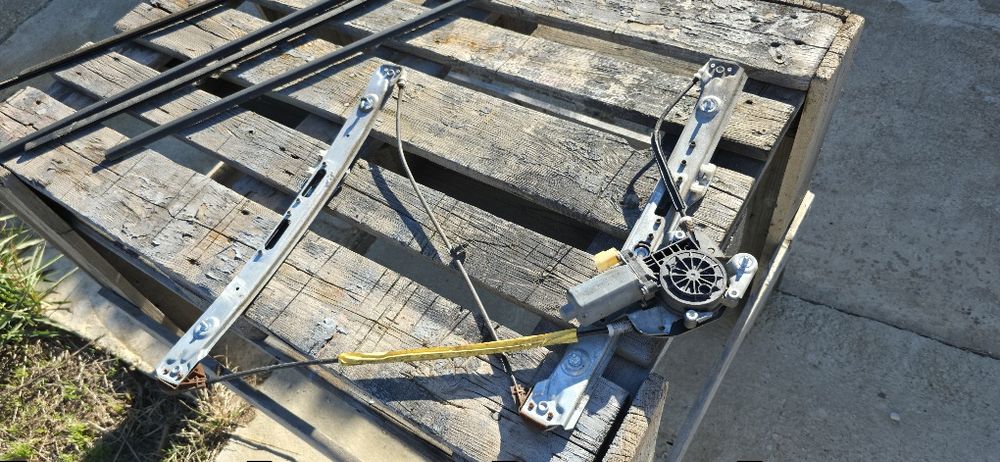 Macara electrica fata dreapta bmw seria 3 e46 sedan touring 316 318 32