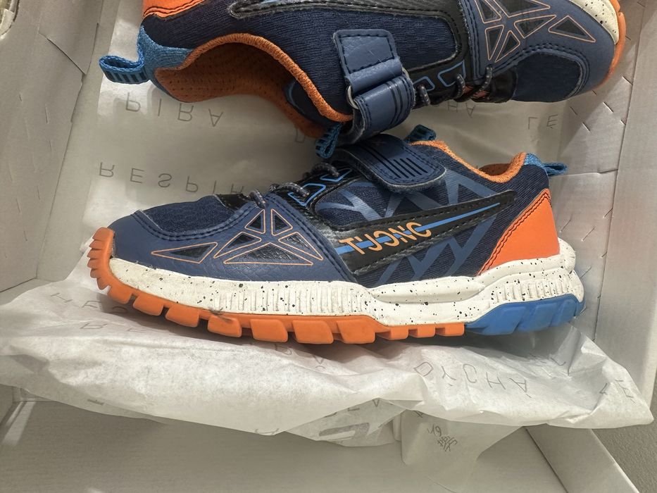 Високи маратонки Quechua номер 32  и Маратонки Geox за момче 31 номер