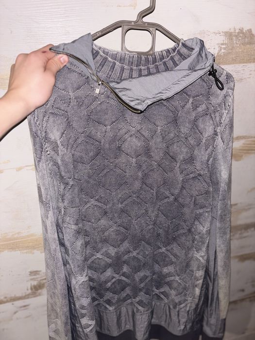 Суичер на Luda с брадви