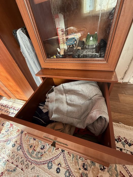 Продам шкафы , недорого