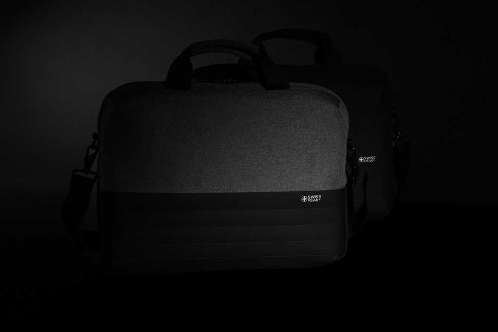 Geantă Swiss Peak pentru laptop 15.6”, din RPET (NOUA)