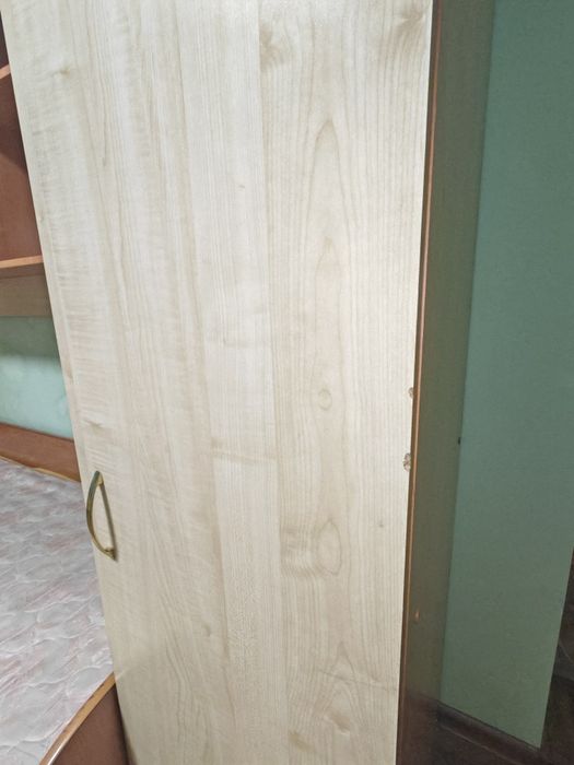 Продам гарнитур для подростка
