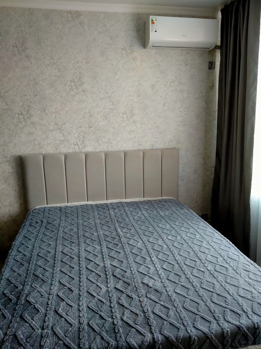 Сдается 1 комнатная . Район ДК