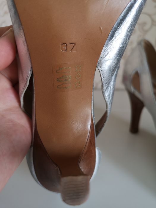 Кожаные туфли 37р Италия