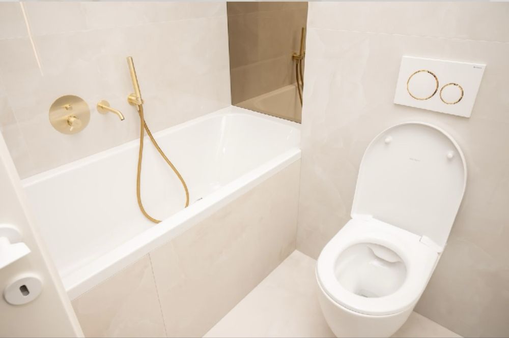 Proprietar inchiriez apartament cu 3 camere Cortina North