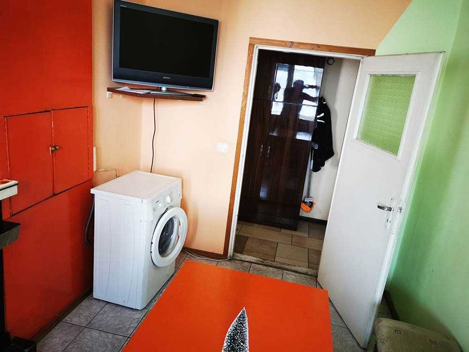 Четиристаен обзаведен апартамент кв. Левски / завод Дружба