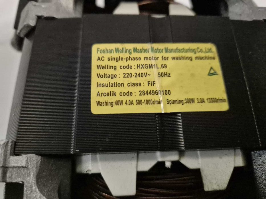 Motor 7 pini masina de spalat Beko Arctic HXGM1L.69 ax lung /R20