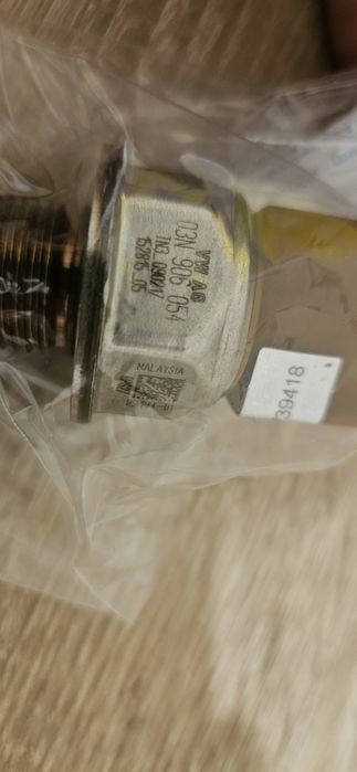 VW сензор гориво високо налягане дизел НОВ