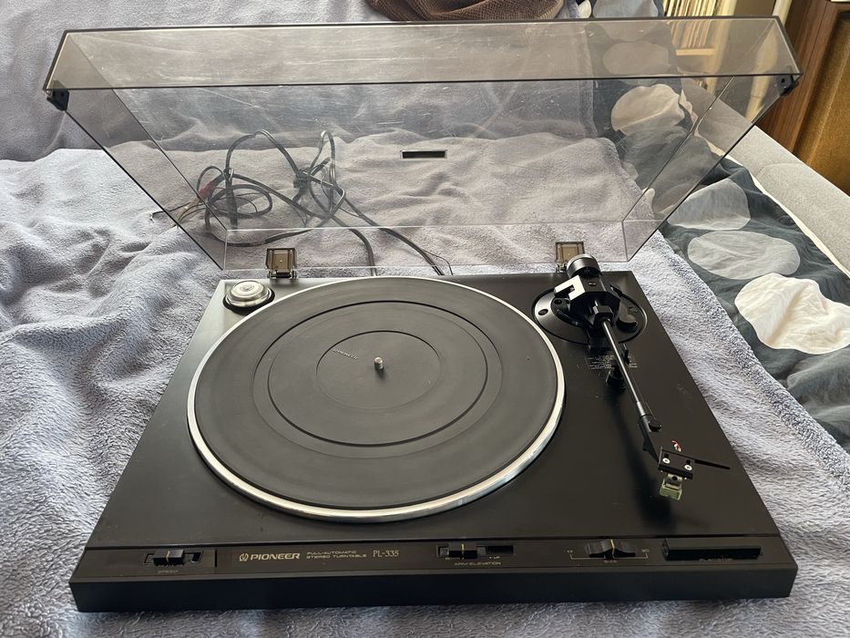 Pick-up Pioneer cu doza Shure ac