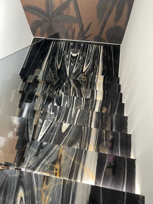 Scari și pardoseli din piatra naturala - Granit, Marmură, Travertin