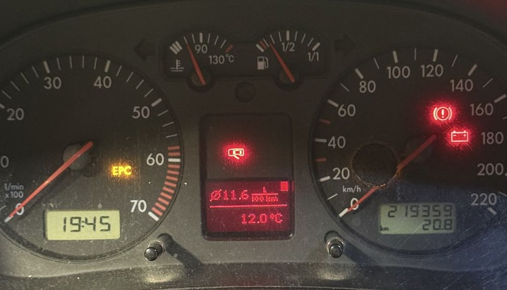 VW Golf 4 1.4 Benzină | 2003 | 219.359 km
