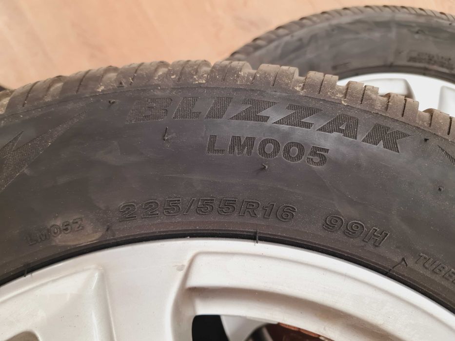 Зимни гуми + джанти Bridgestone Blizzak 225/55 R16 + джанти