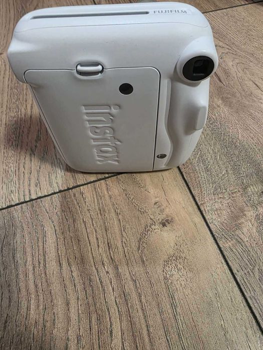 Моментален фотоапарат Fujifilm - instax mini 11