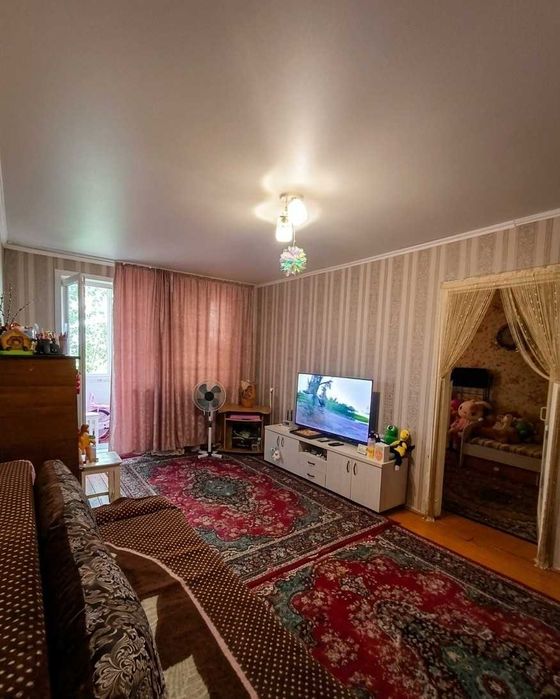 2 ком квартира, район Уют