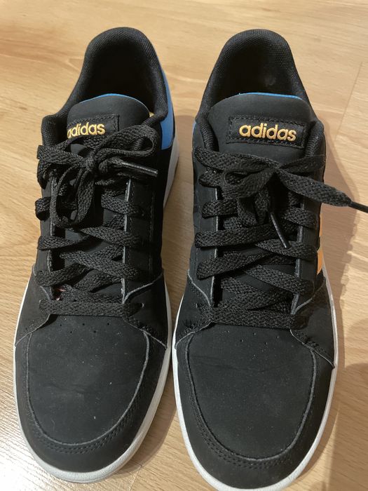 Маратонки adidas