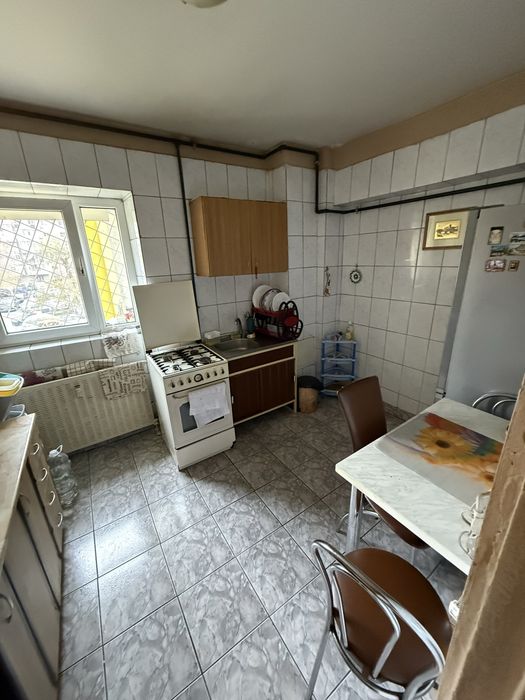 Vand Apartament 4 camere calea rahovei cu sebastian