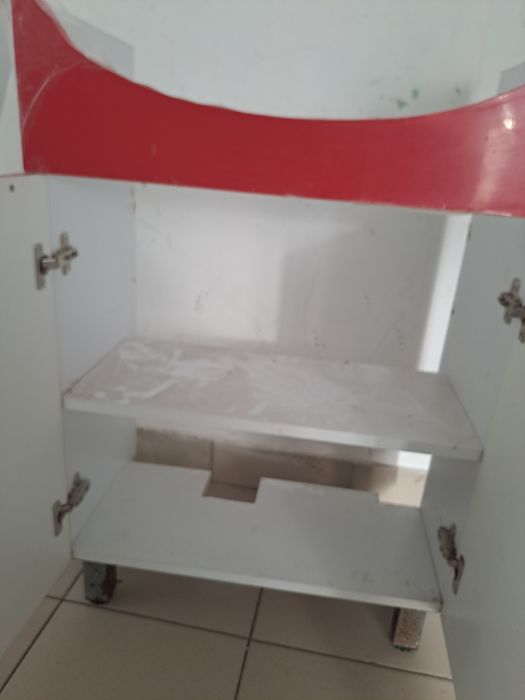 Продам тумбу со шкафчиком