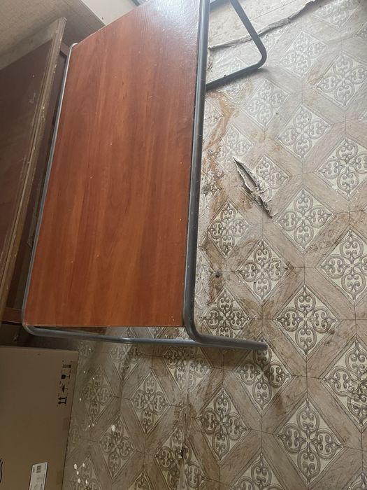 Продается журнальный стол