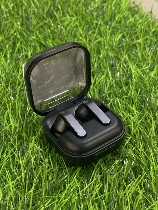 Samsung Buds 4 Pro
