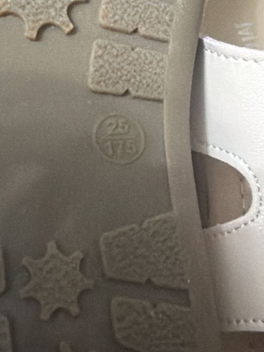 Детская обувь для девочки