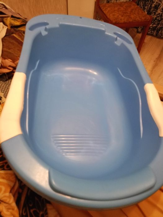 Продам детскую ванночку