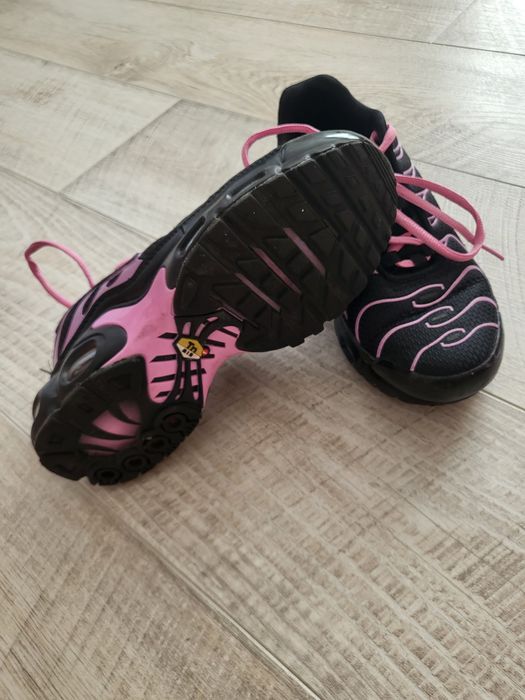 Маратонки Nike Tn