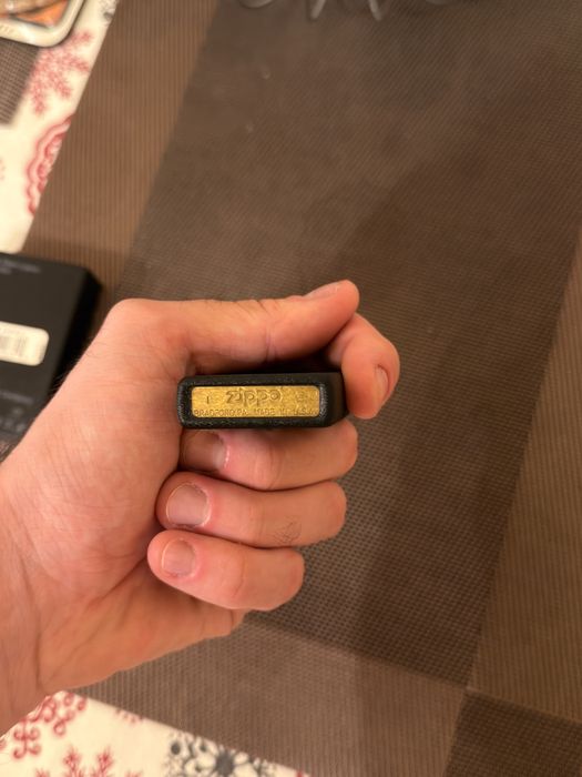 Bricheta Zippo Nou in cutie