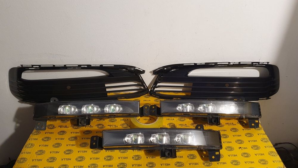 Grila lampa proiector spot ceata led bara fata BMW 7 g11 g12