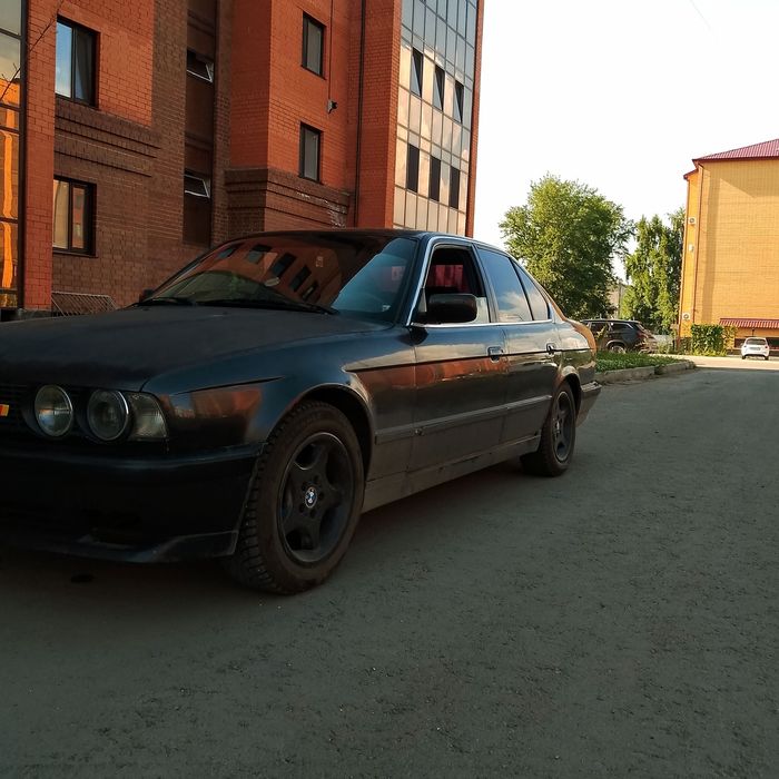 Срочно продам БМВ е34
