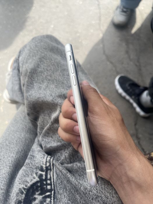 iPhone 11 White 64Gb