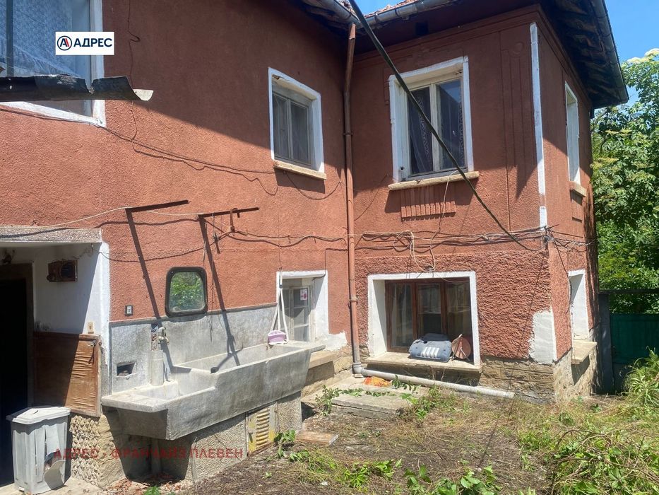 Къща в Враца, област-гр.Роман площ 320 цена 55000