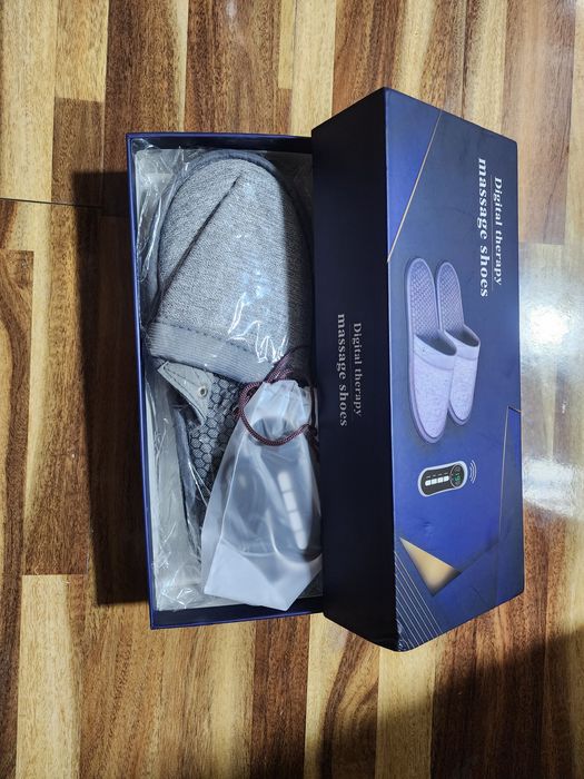 Электронно-импульсный массажер ног-тапочки  продаётся