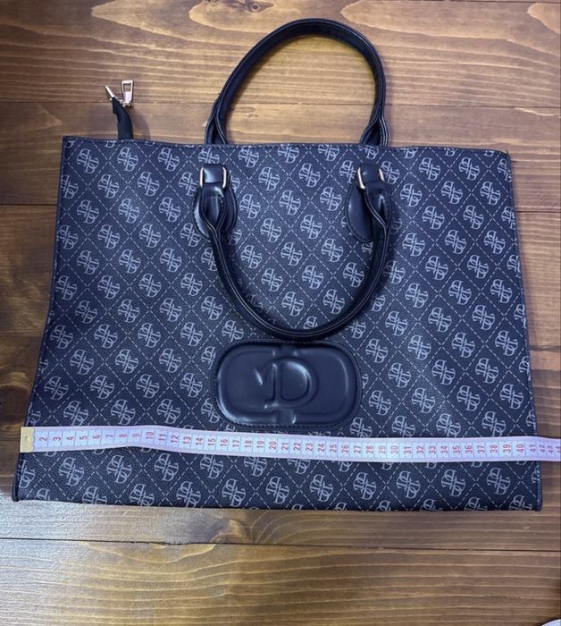 Голяма елегантна чанта