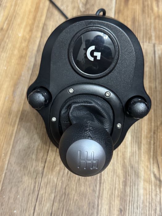 Игровой руль G923
