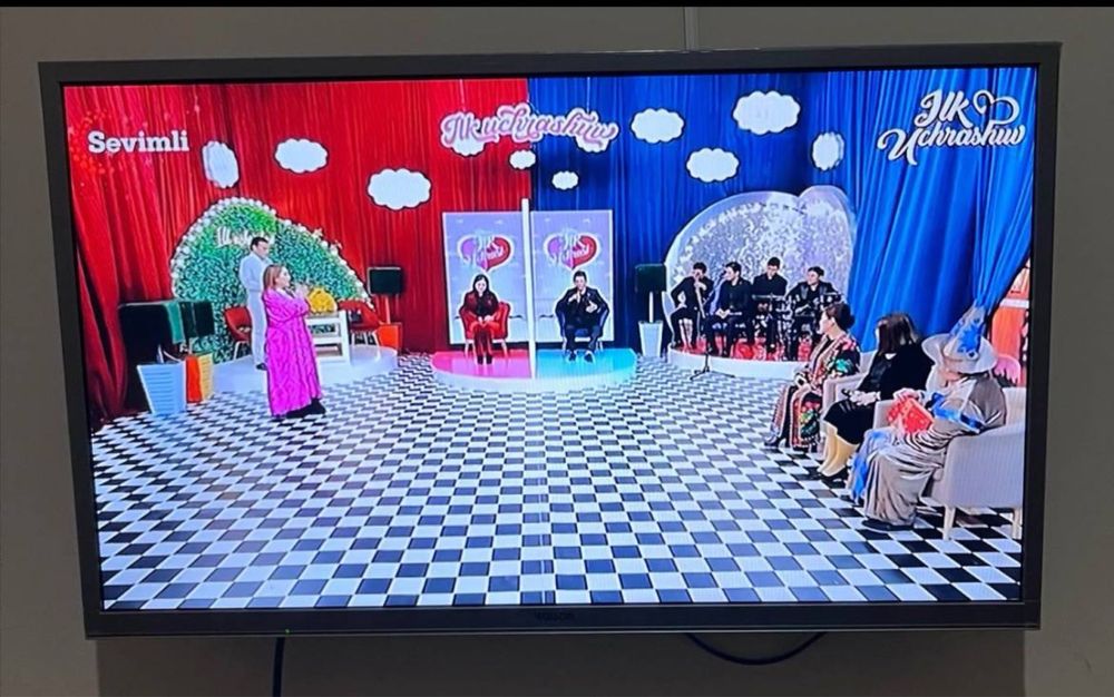 Roison Led telvizor Smart emas