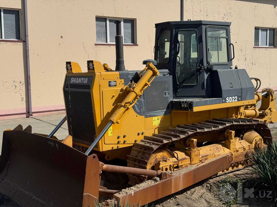 Buldozer Shantui