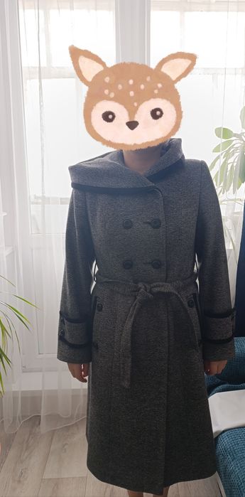 Продам пальто на весну-осень