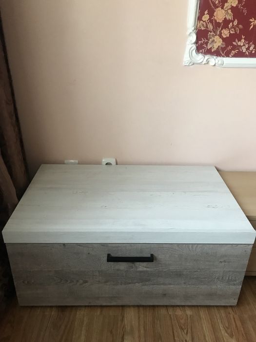 Продам тумбу