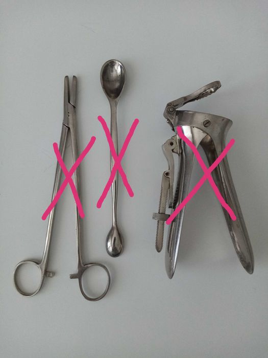 Стари медицински инструменти.