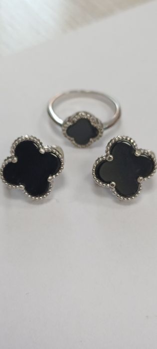 Набор из серебра с черными агатами