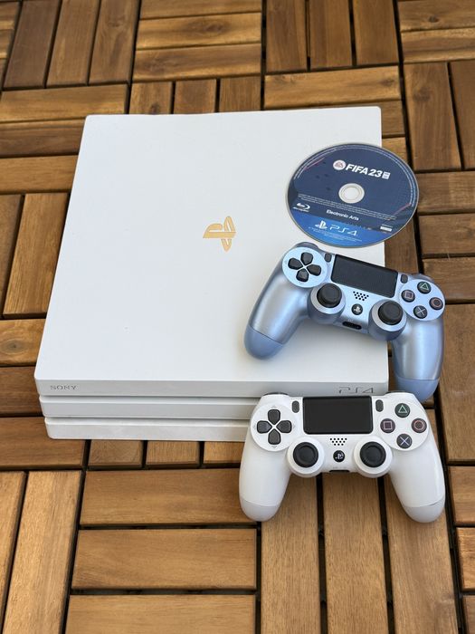 ps4 pro cuh 7216b second hand si noi de vanzare • Anunturi • OLX.ro