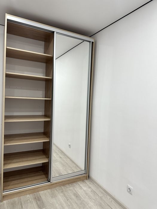 Шкаф для одежды….