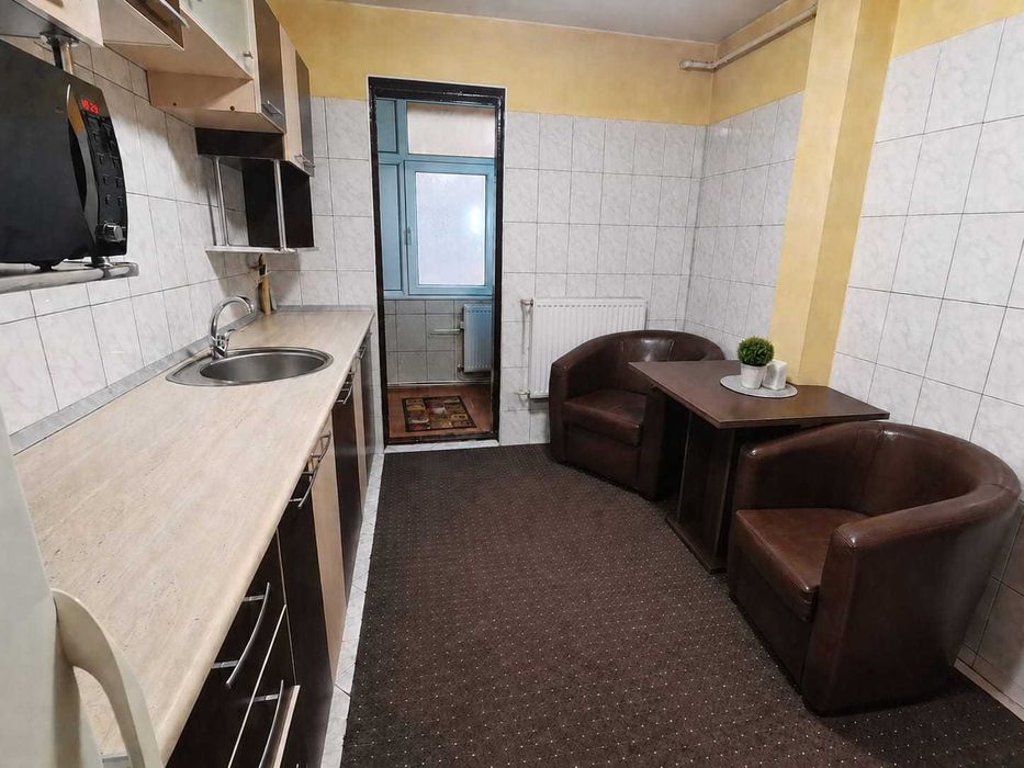 Apartament decomandat 3 camere