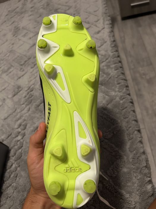 Ghete de fotbal Adidas xcrazyfast, marimea 44 cu crampoane reversibile