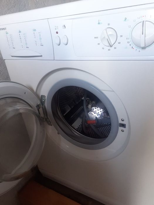 Пералня Индезит WG 421 TX