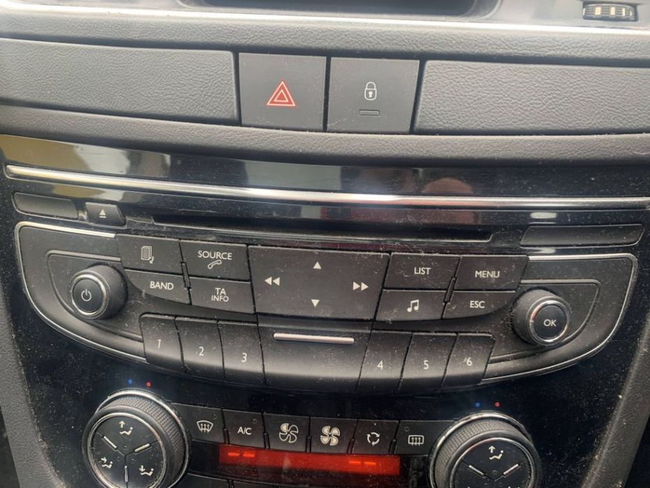 Panou Comanda AC / Clima / Climatronic cu Comanda Radio CD Player Audio Peugeot 508 2010 - 2018